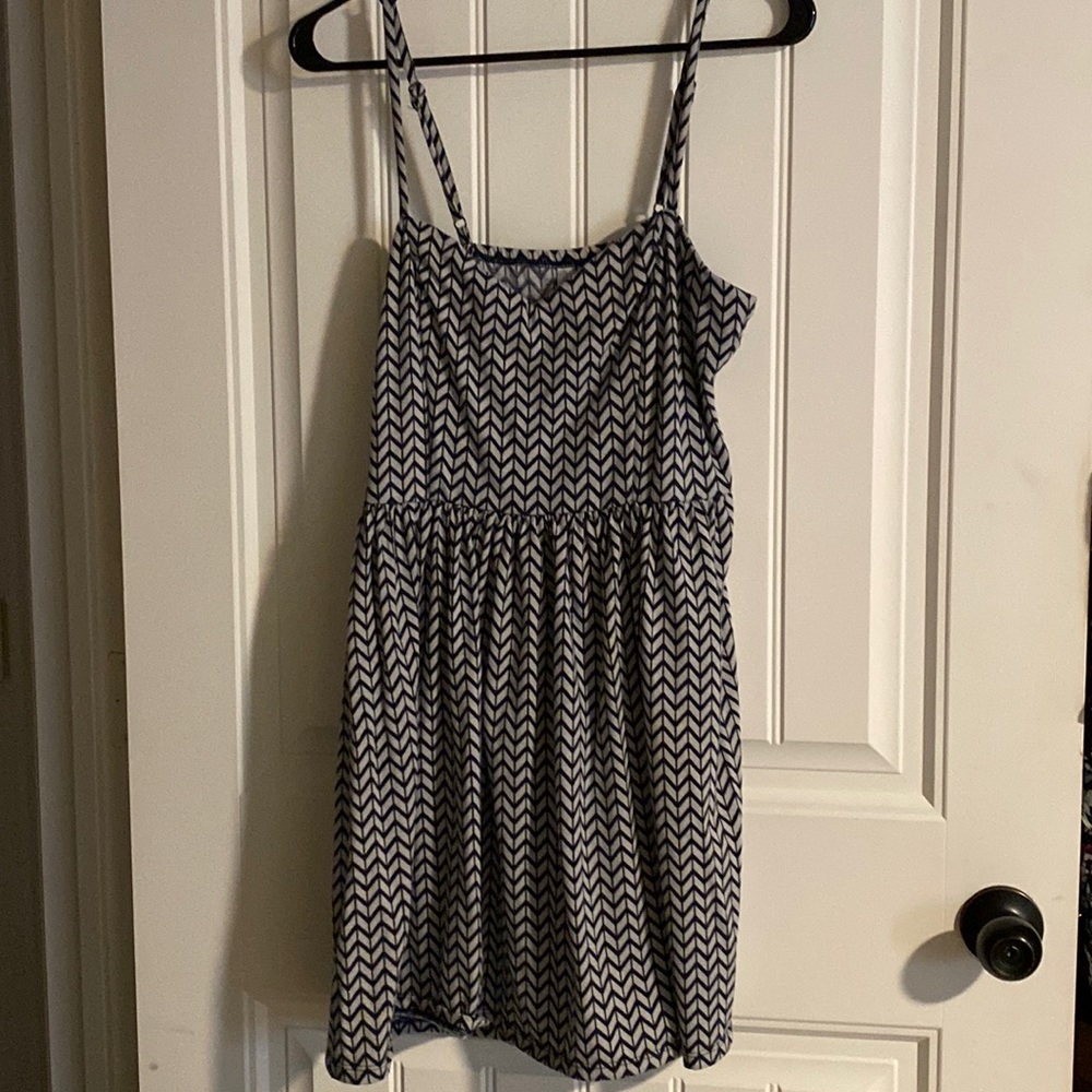 EUC Strappy dress with chevron print